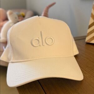 ALO Yoga White Cap